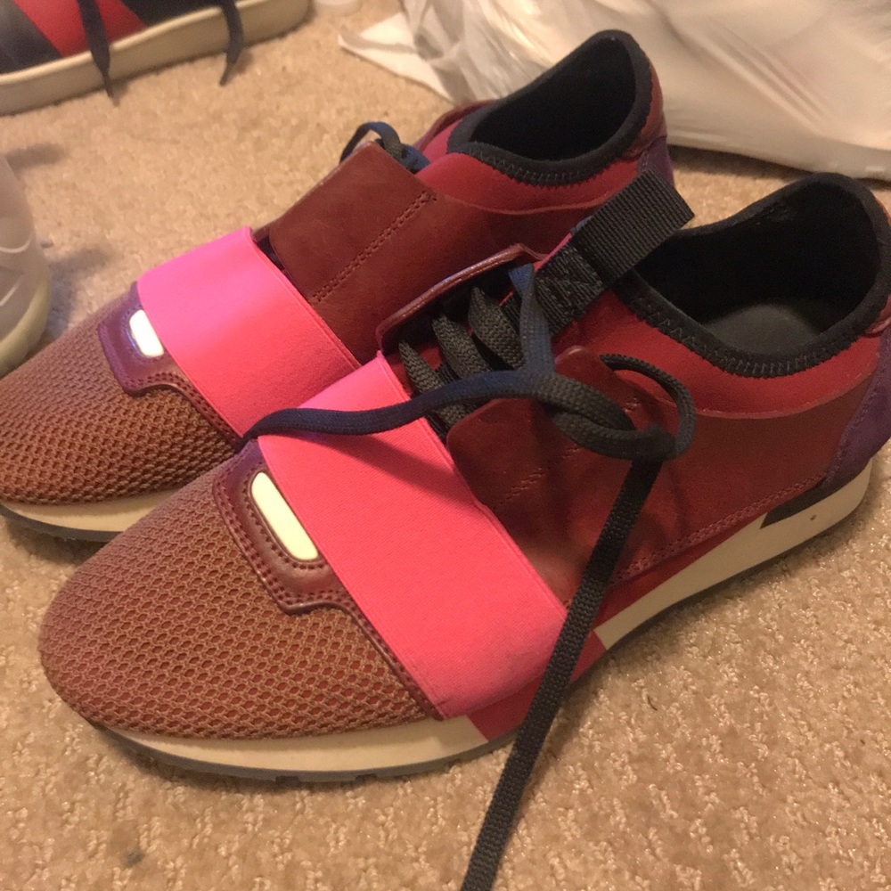 Balenciaga runners size 38